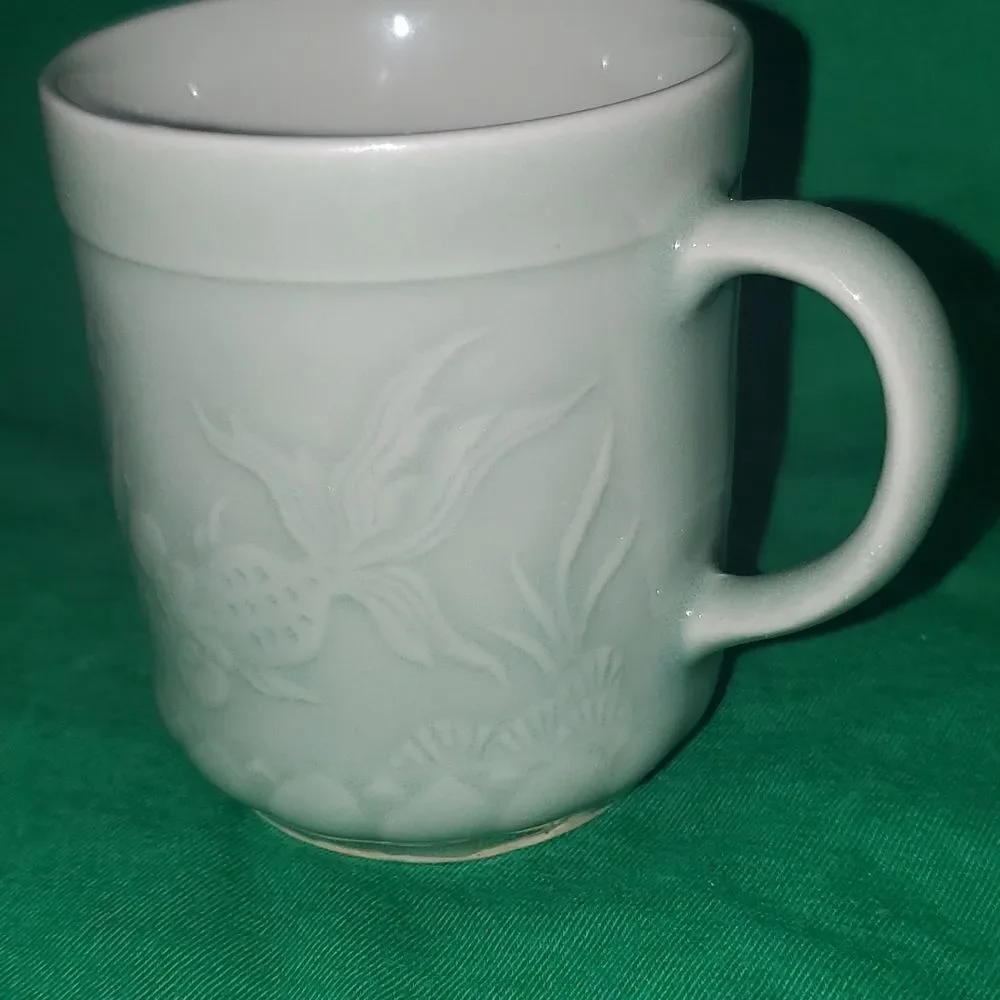 Vintage Longquan Celadon Koi Carp Fish Tea Coffee Cup 8 0z.